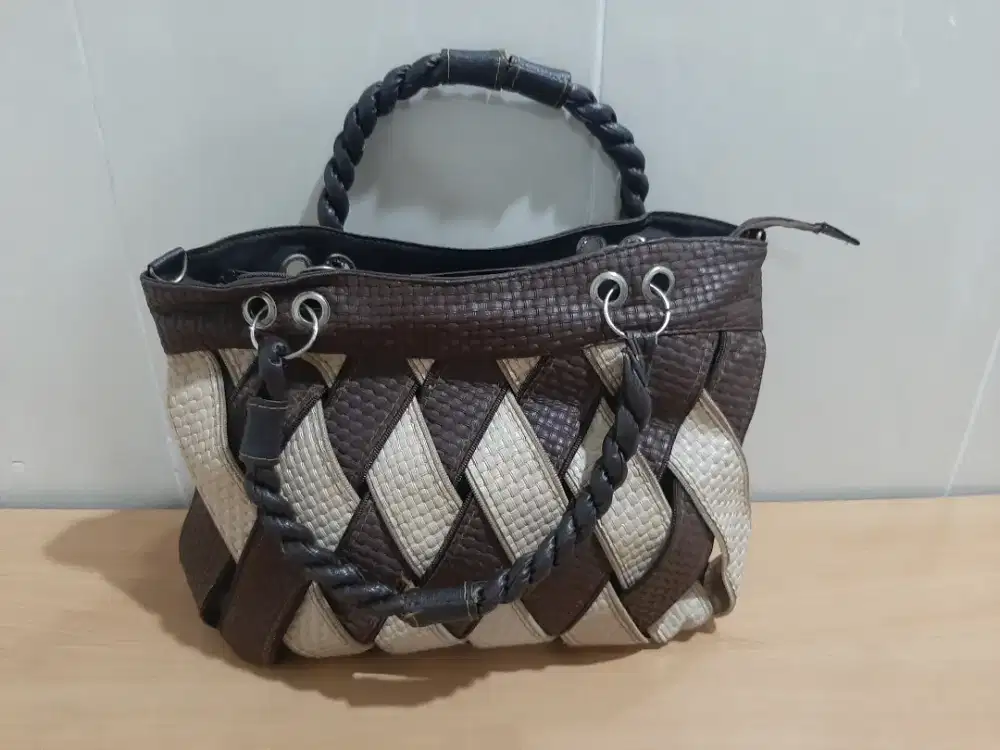 Tas Wanita Brown