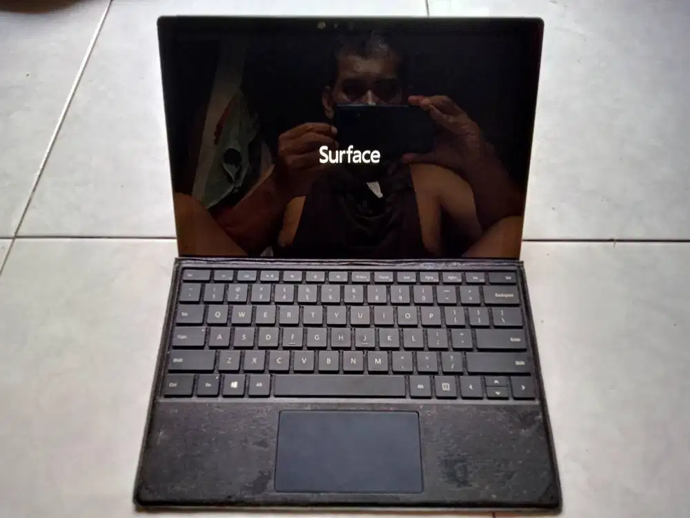 Surface Pro-4 / Core i7 Gen-6 / SSD 256Gb / 8Gb / 2-3 Jam