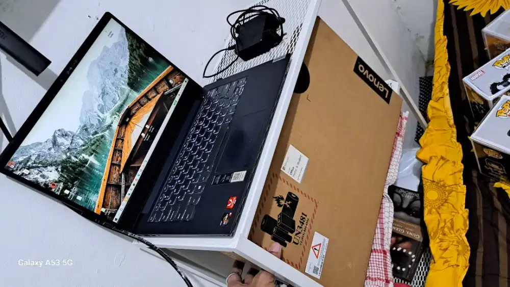 Jual laptop lenovo ryzen 3 s340