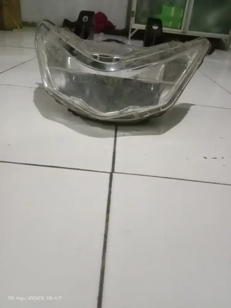 Reflektor honda beat deluxe