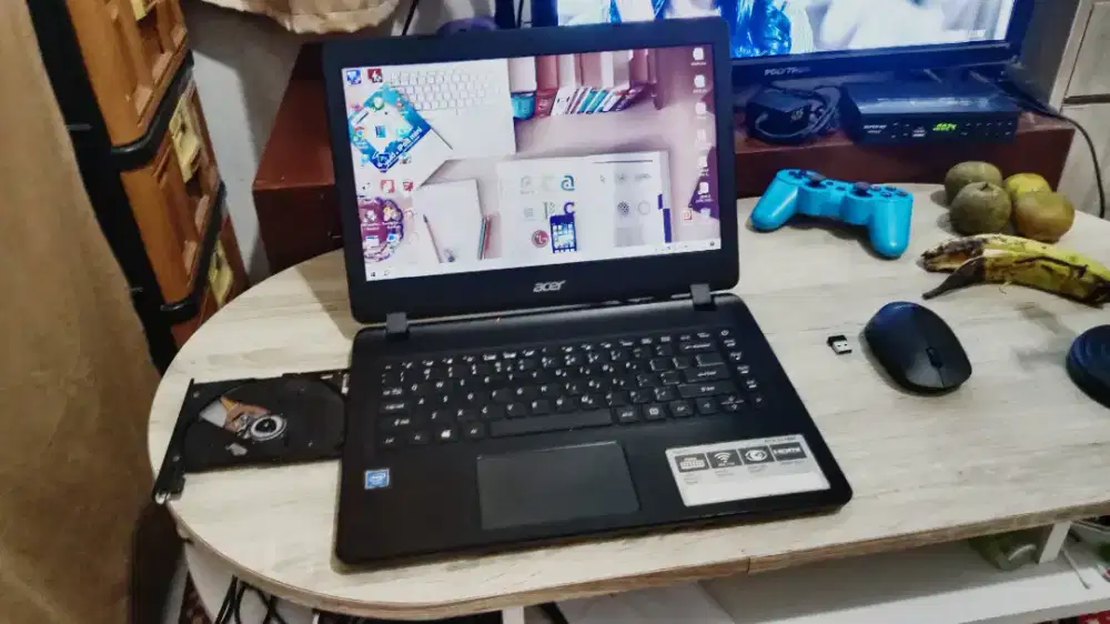 Laptop ACER Slim + RAM 8 Gb + SSD NVME 256 Gb + Wind. 10 + Batre Awet