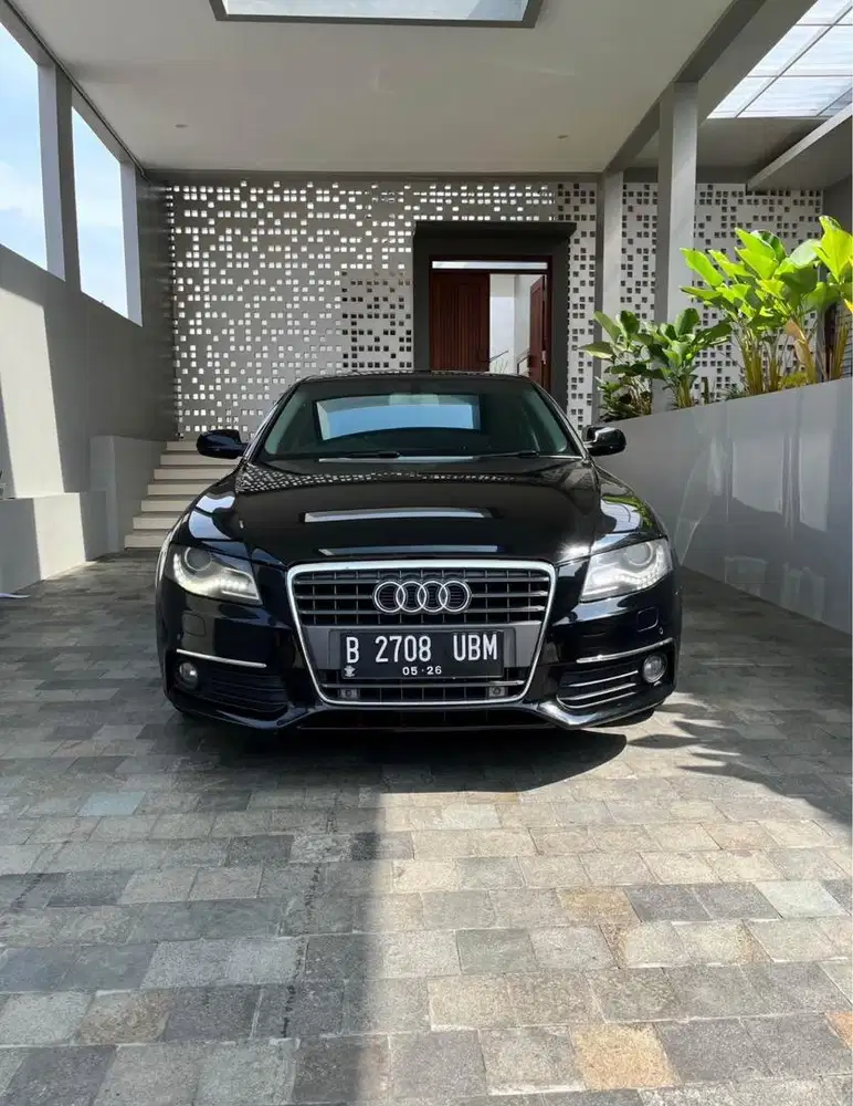Dijual mobil eropa audi A4 1.8 AT tahun 2011