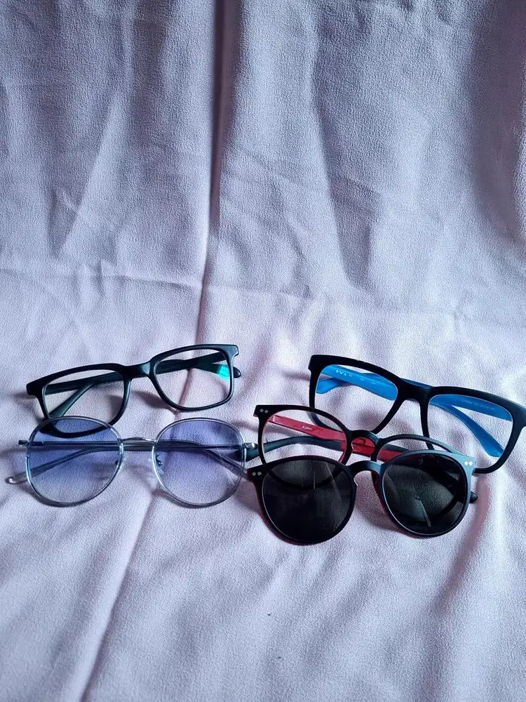 Kacamata OWL EYEWEAR dan lainnya