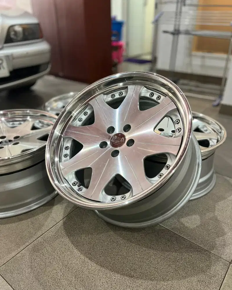 Velg Japan Leonhardiritt Waffe R20 lebar 9-10 pcd 5x114 Original