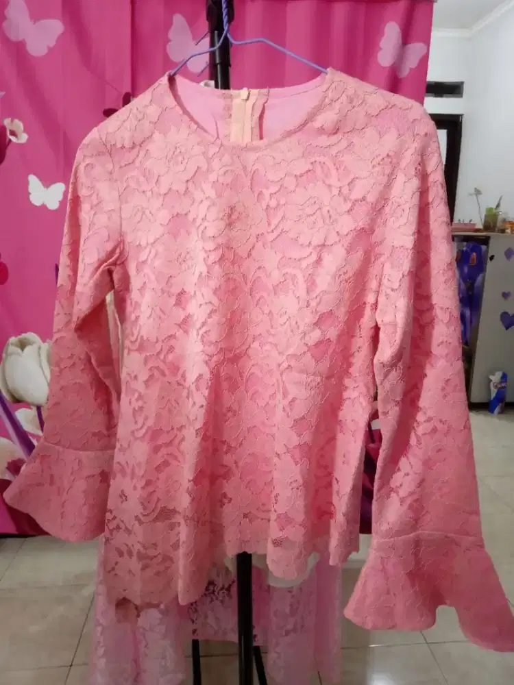 Preloved kebaya anak brokat pink