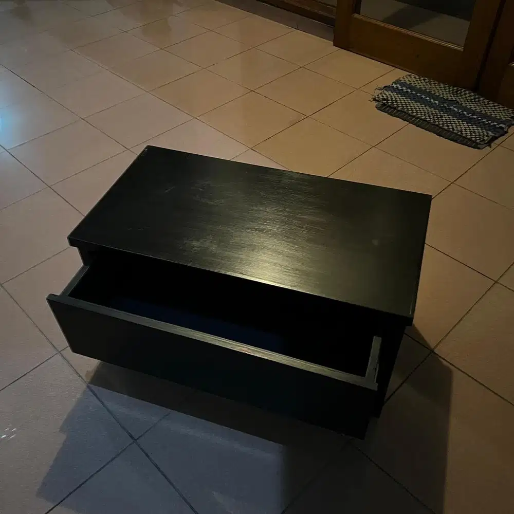 Nakas Lebar Kayu dengan Laci