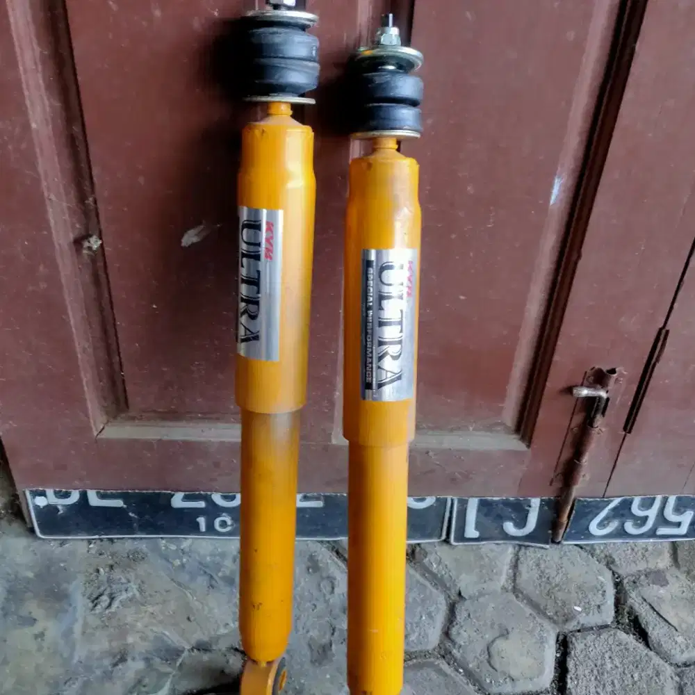 Shok breker belakang suzuki ertiga 2012 up