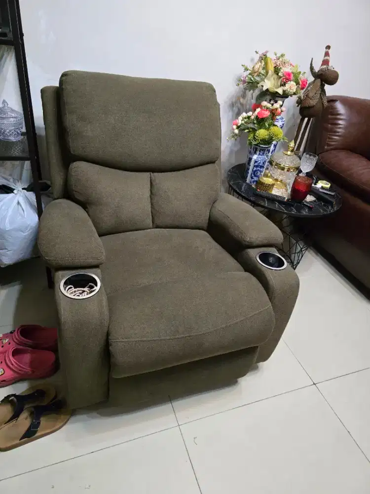 Sofa single mewah