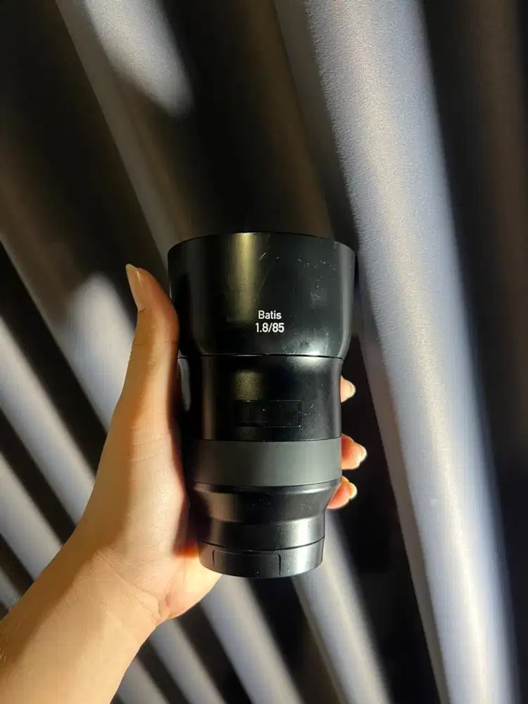 ZEISS Batis 85mm f/1.8 E Mount bekas BU NEGO