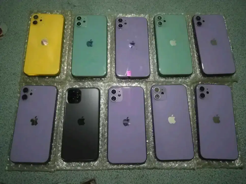 Housing iPhone 11 dan 11 pro copotan ori mulus like new di maha