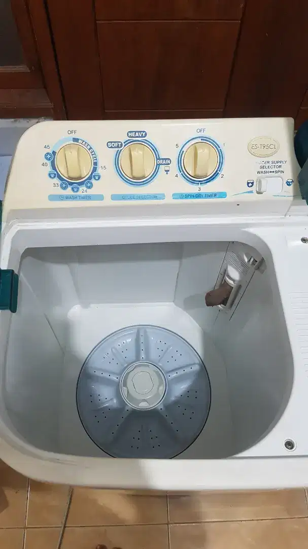 Mesin cuci sharp 2 tabung