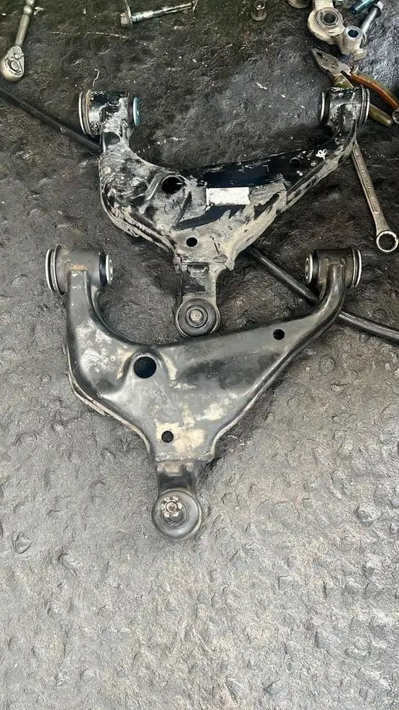 Jual bnob upper control arm fortuner vnt original 1 set kanan kiri