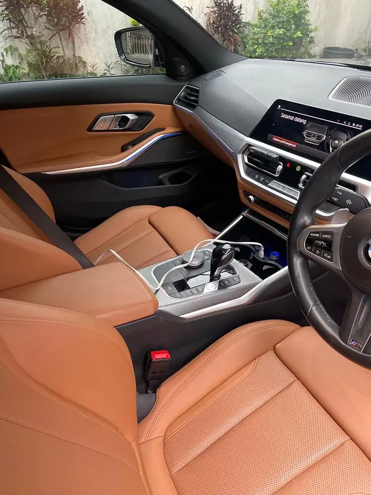 BMW 330i M sport 2.0 low km, 258 Hp,torsi 400 Nm