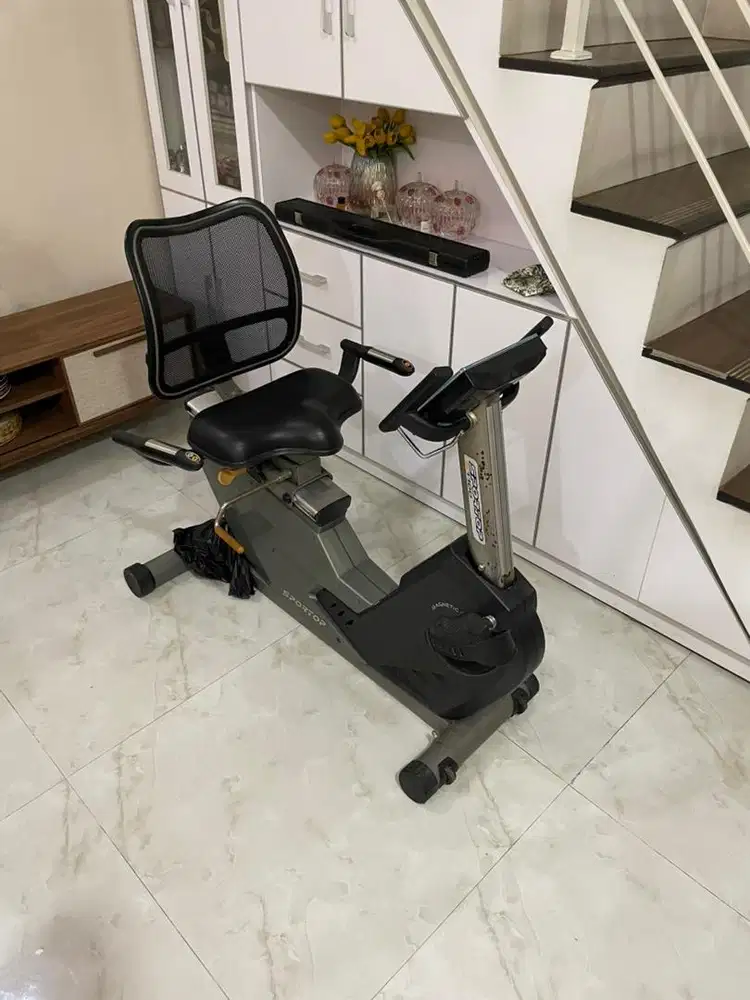 Sepeda statis Sportop B1100 recumbent bike - my home fitness