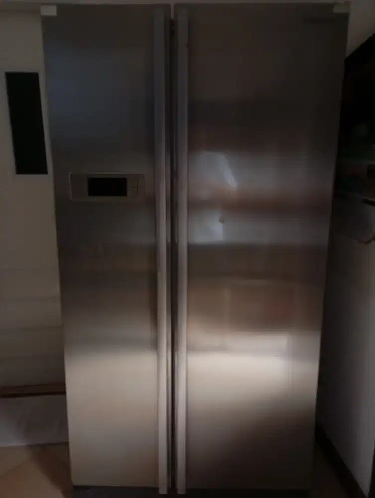 Kulkas Samsung side by side 565 liter jumbo low watt kondisi bagus