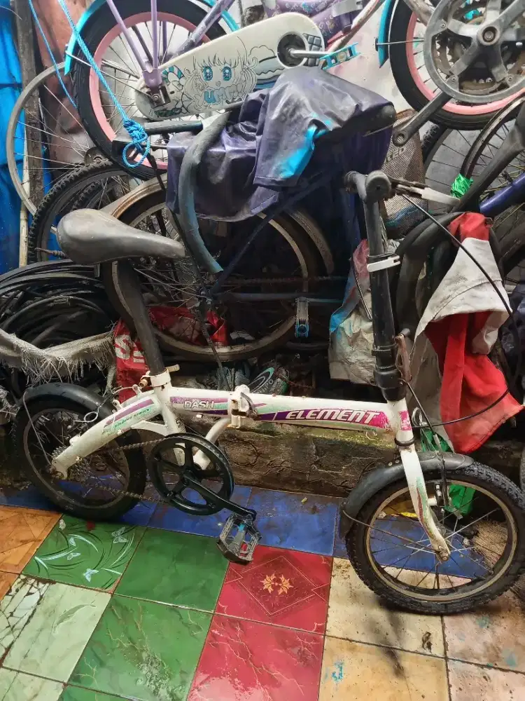 Seli element dash uk 16