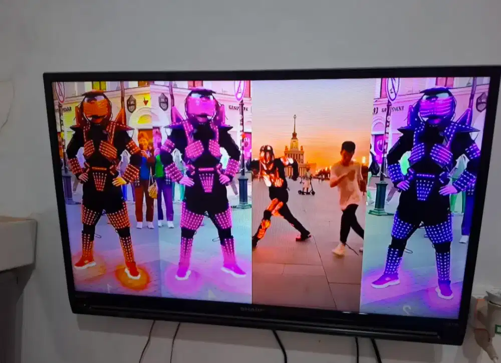 Tv Sharp 32 Inch Digital TV with Tower Speaker Suara Mantap Normal