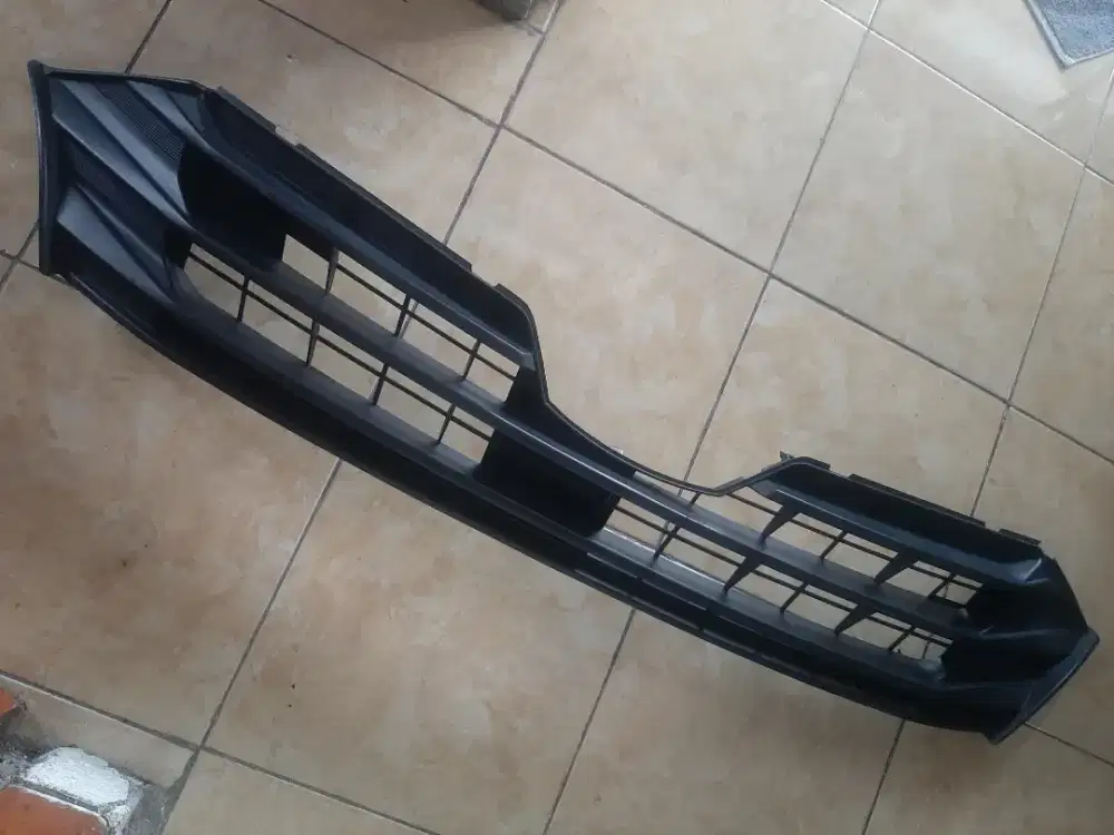 GRILL MOBIL CALYA ORISINIL dicopot dari baru thn 2014