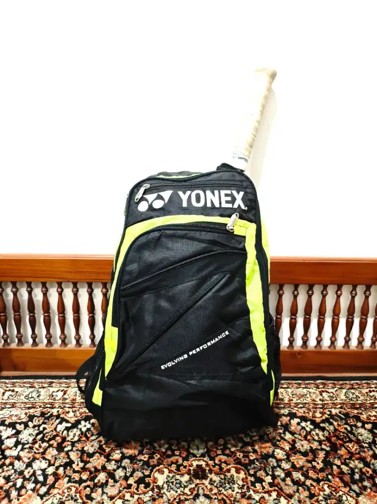 Tas raket tenis yonex