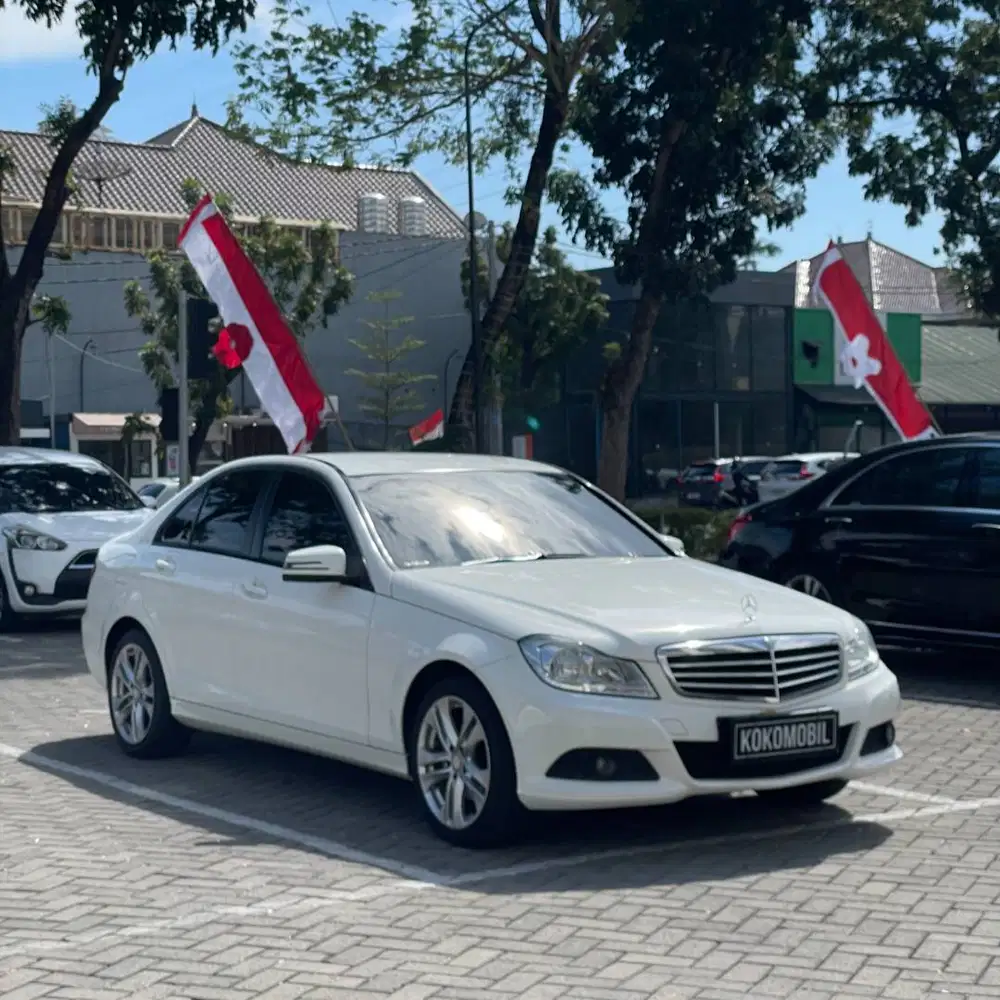 [KM 32RB] MERCEDES BENZ C200 W204 2013