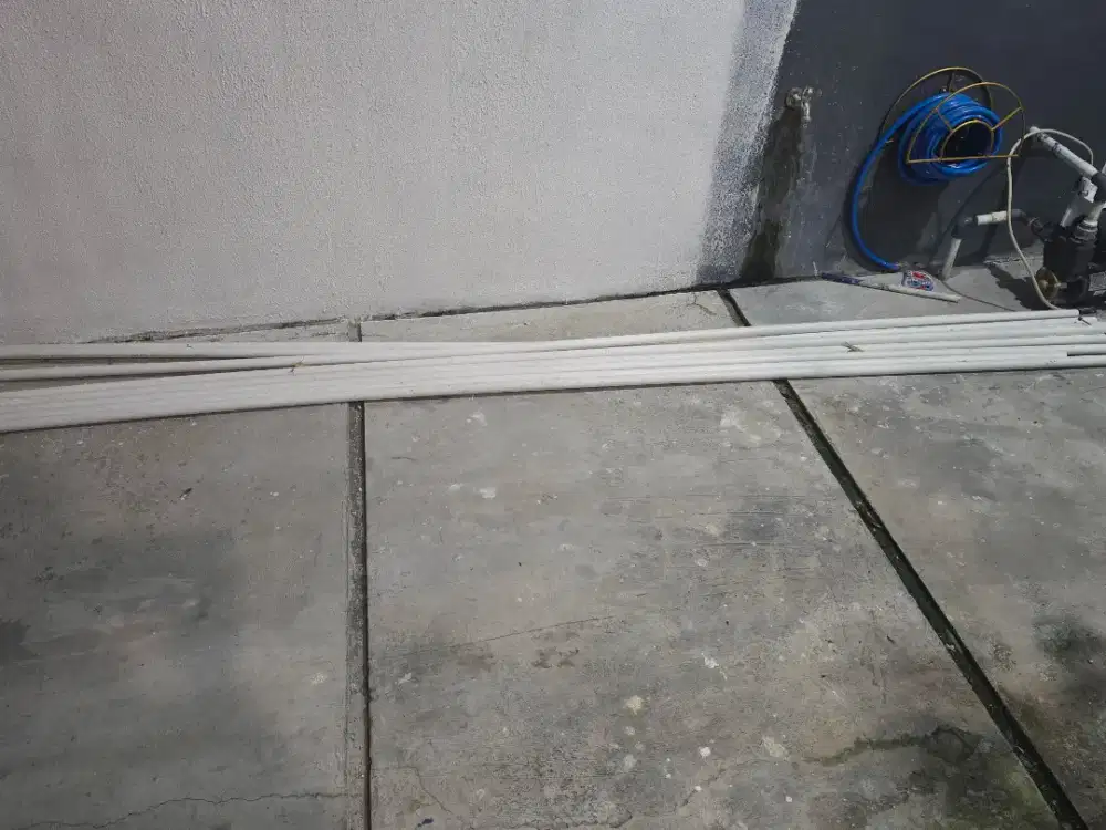 Material Sisa Proyek (Pipa konduit, Kawat Ayak, Cat, Fitting, Kabel)