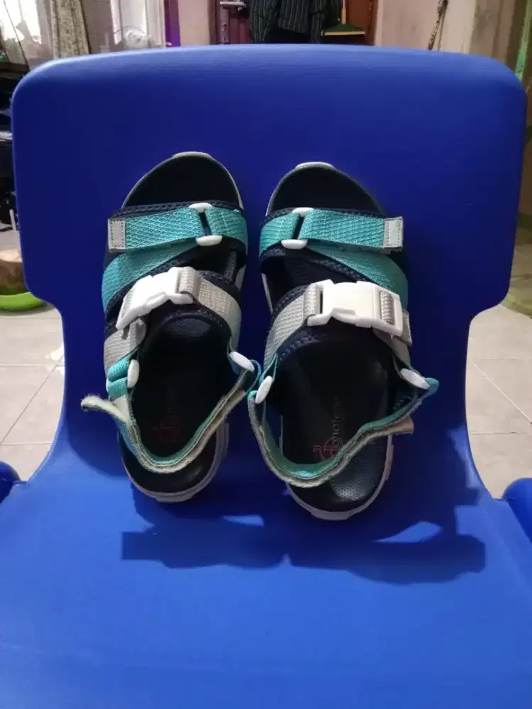 donatello anak insole 22 cm,gratis sendal gunung no 34