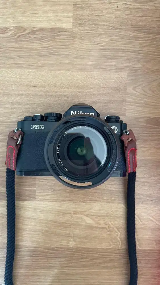Dijual Kamera Analog Nikon FM2 + Lensa 35mm f1:2.8