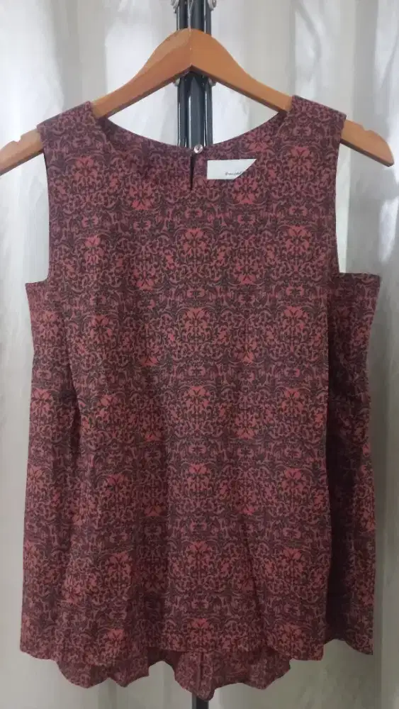 Baju atasan Ladies tanpa lengan Import Preloved