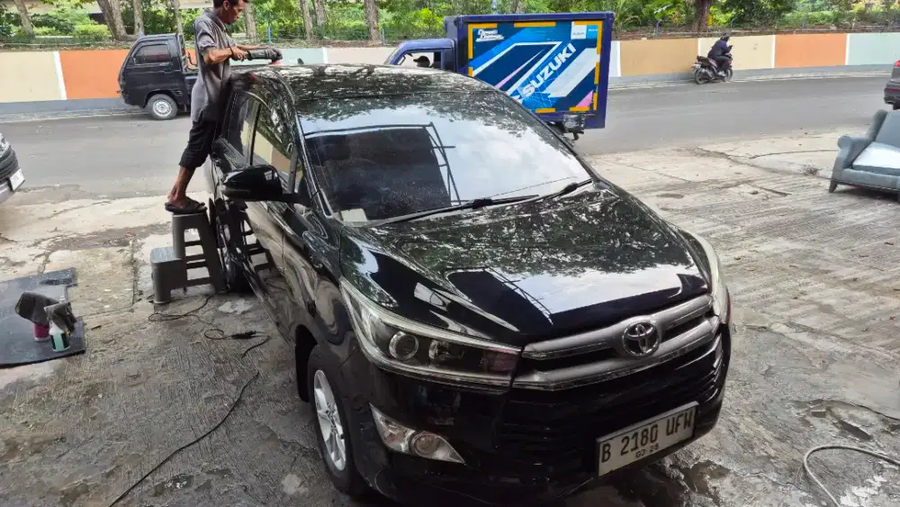 Anda sudah lama di bidang poles detailing mobil