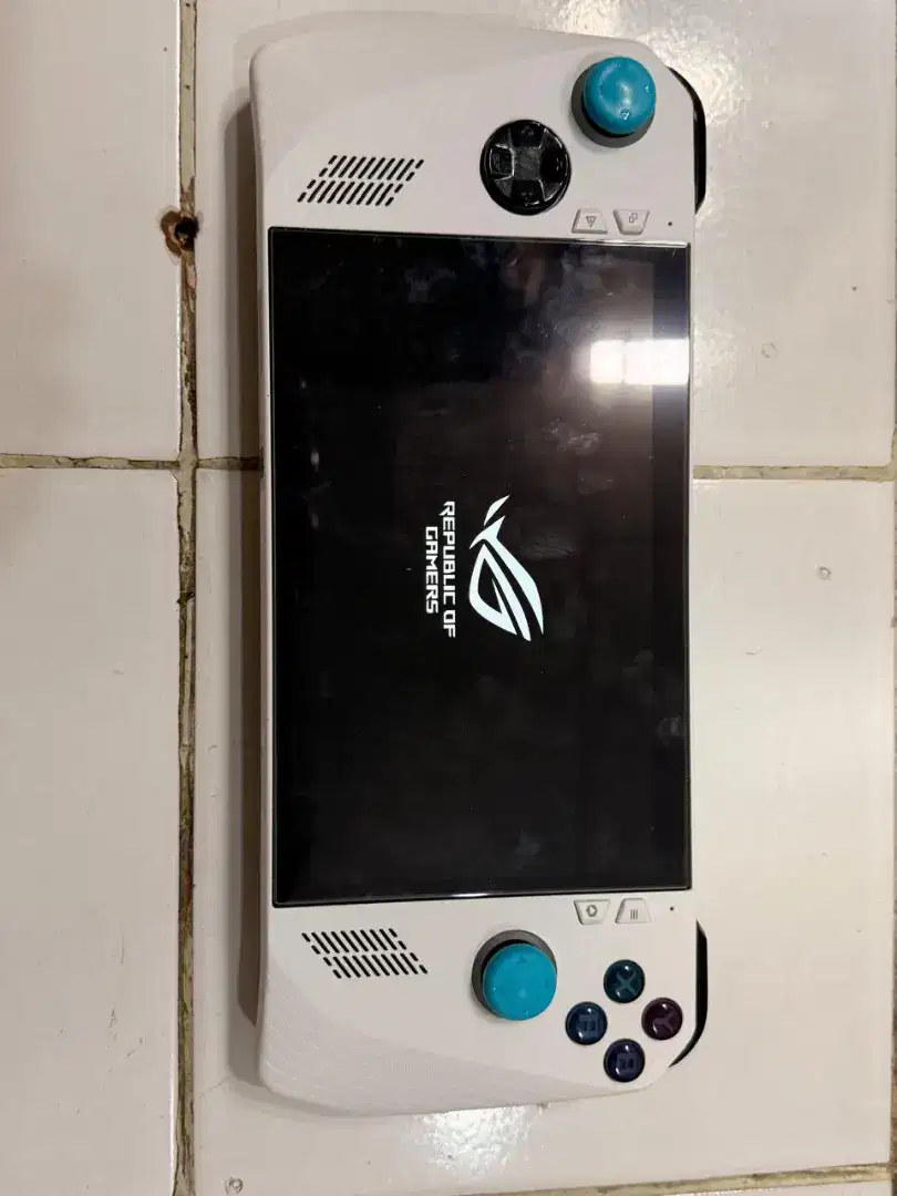 ROG ALLY HANDHELD CONSOLE UPGRADE ROM 2TB
