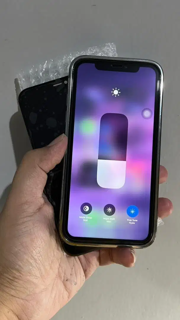 Lcd iPhone Xr dan Lcd iPhone 11 pro