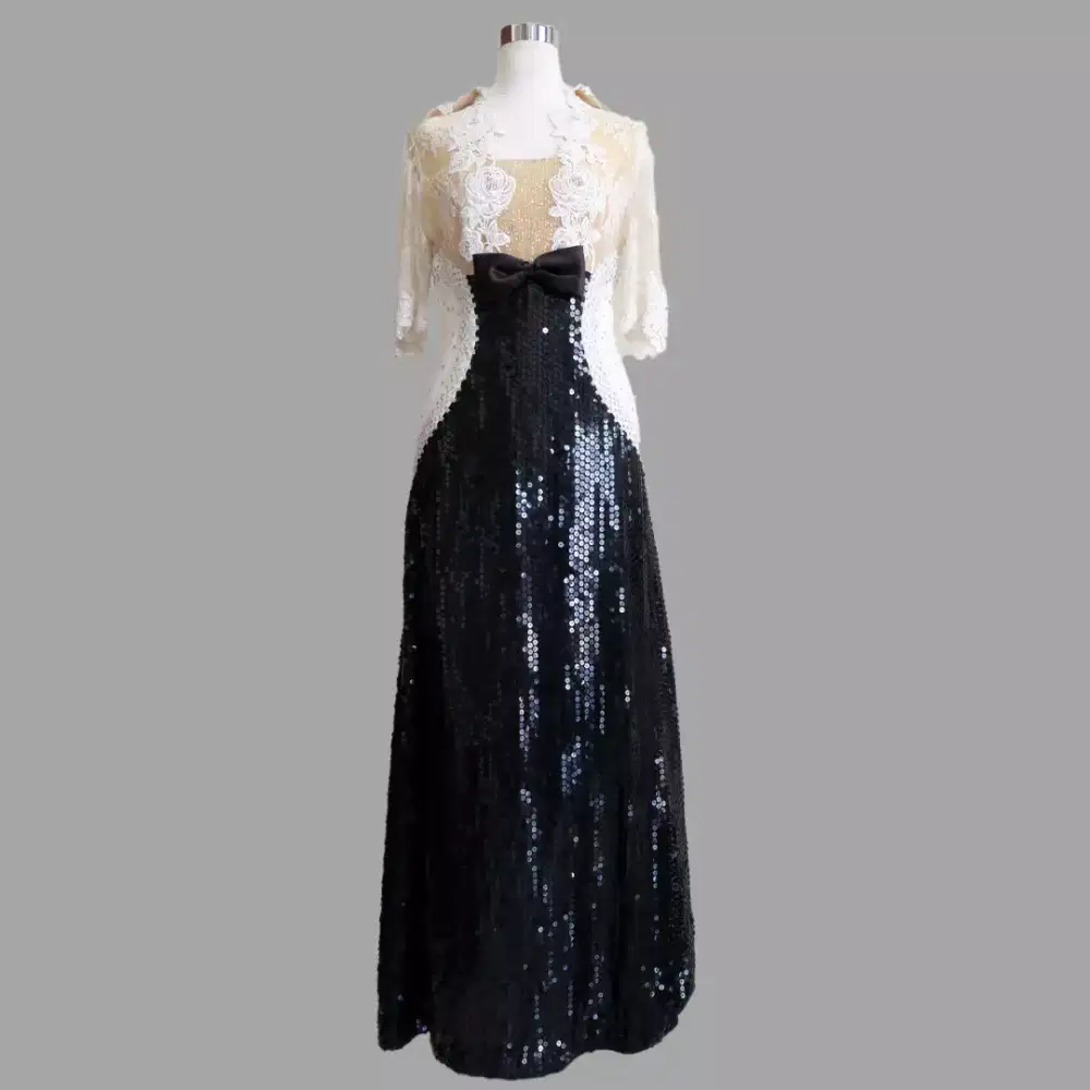 CLEARANCE SALE DISC 75% PRELOVED BLACK & WHITE DRESS