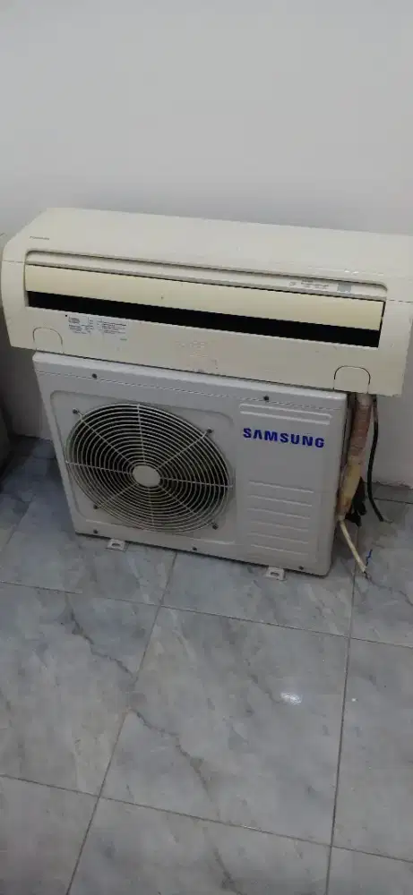 AC TOSHIBA 1/2PK second