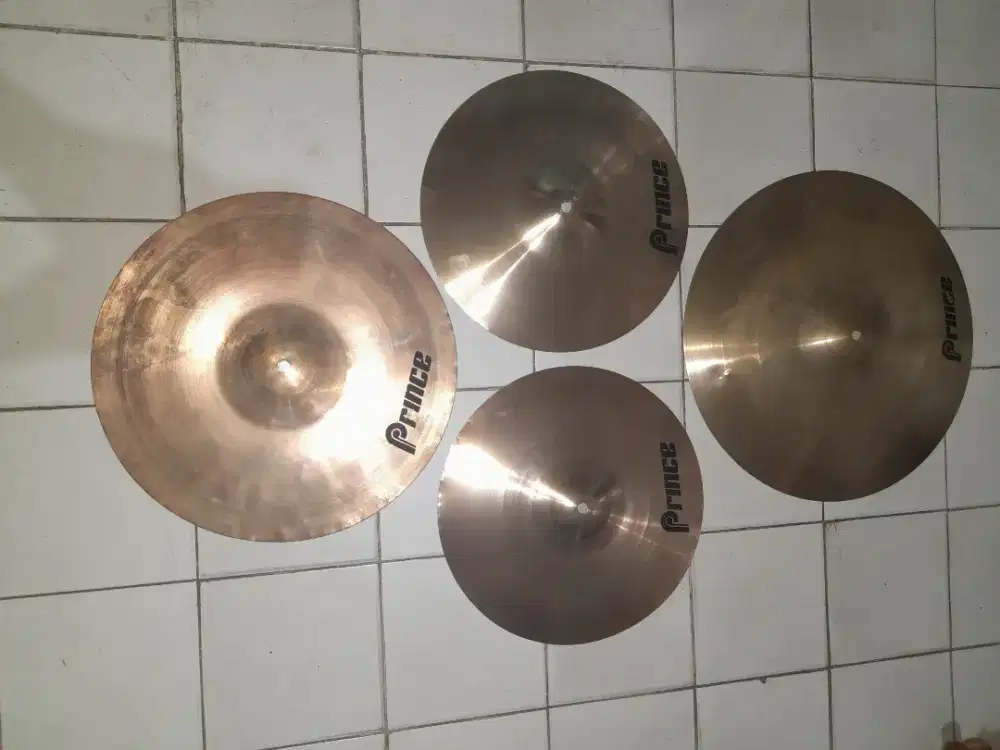 Cymbal ex Prince.