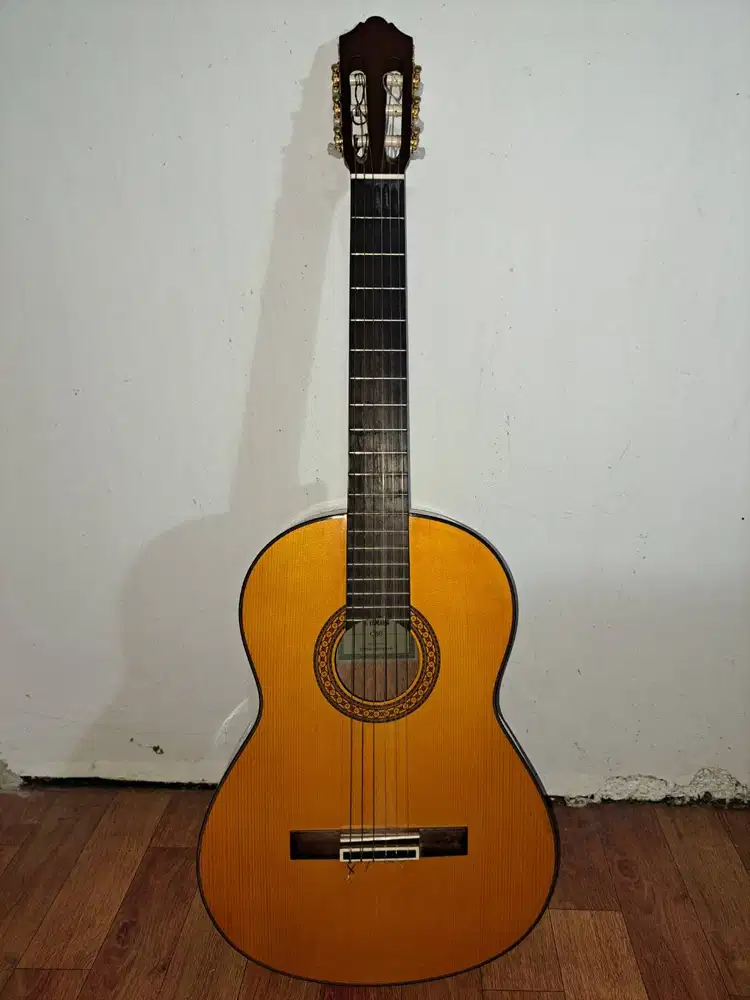 Dijual Gitar Klasik Yamaha C80 – Rp 1.350.000 (Nego)