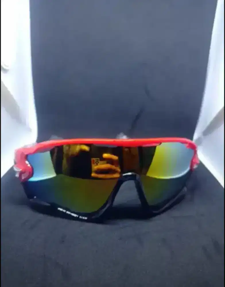 Kacamata sport anti UV utk lari jogging sepeda senam