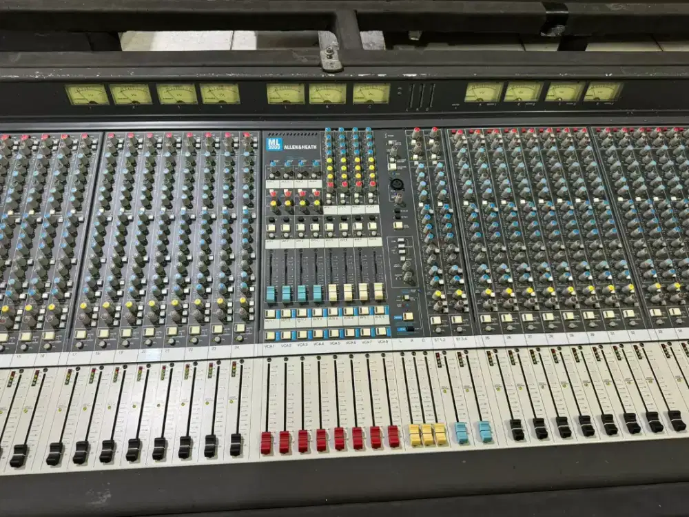 DIJUAL MIXER ML 3000 48 CH ALLEN HEATH