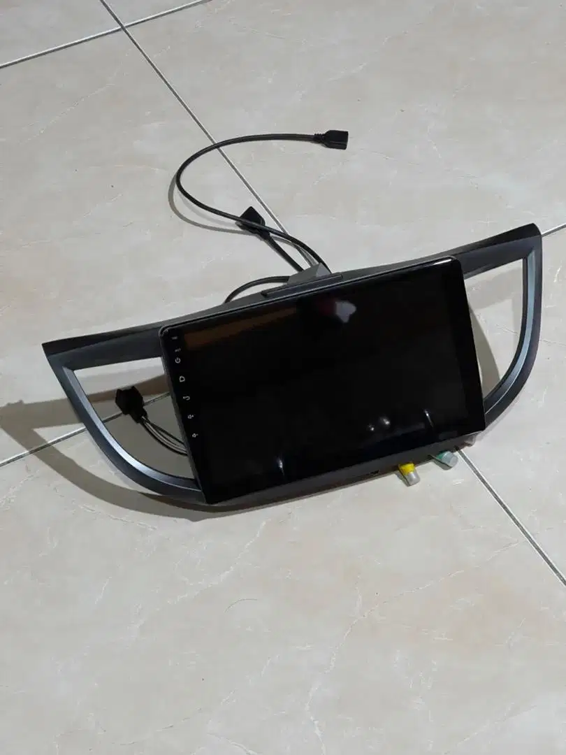 Headunit CRV 10 inch Mtech + Frame + Canbus
