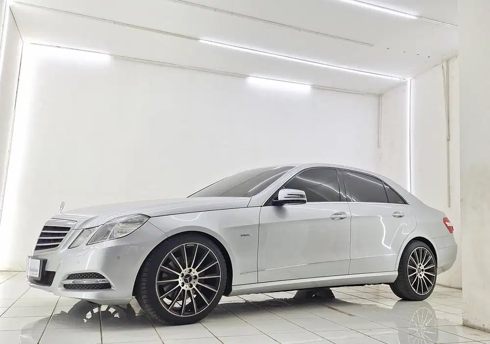 Mercedes-Benz E250 2012 Bensin