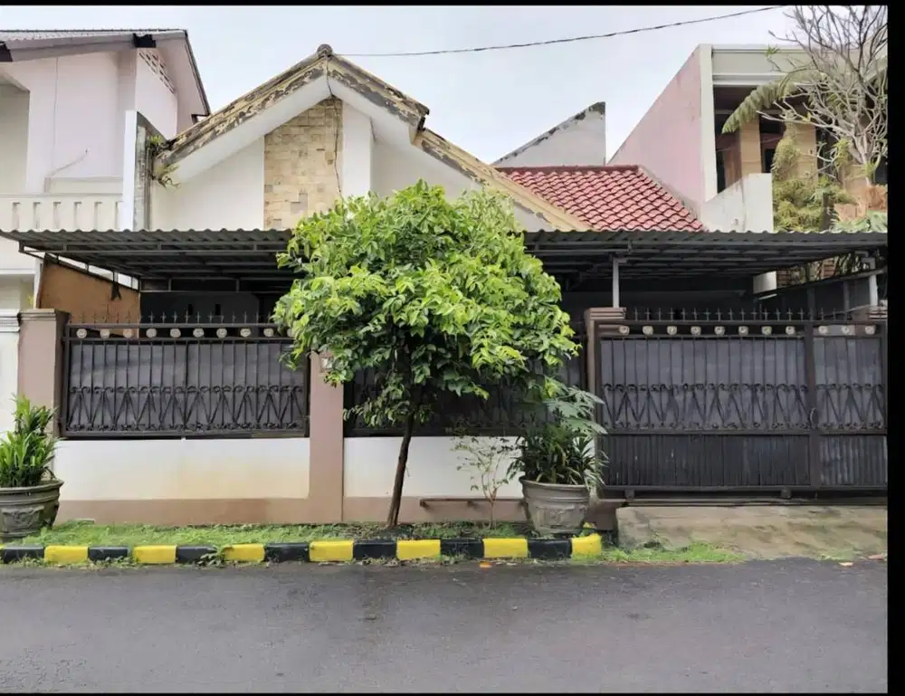 Dijual Rumah Mainroad di Taman Kopo Indah Bandung