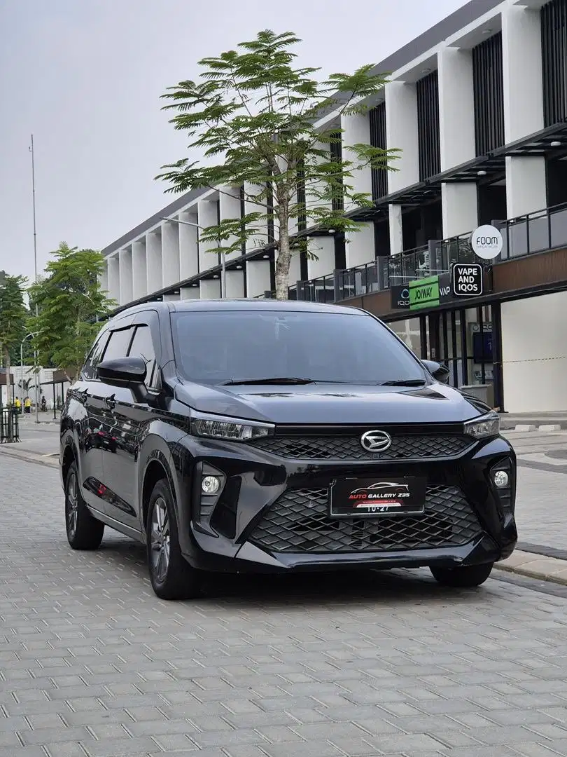 Xenia Type R AT 1.3 CVT 2022 Hitam