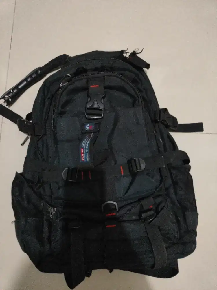 tas ransel backpack pria hitam besar