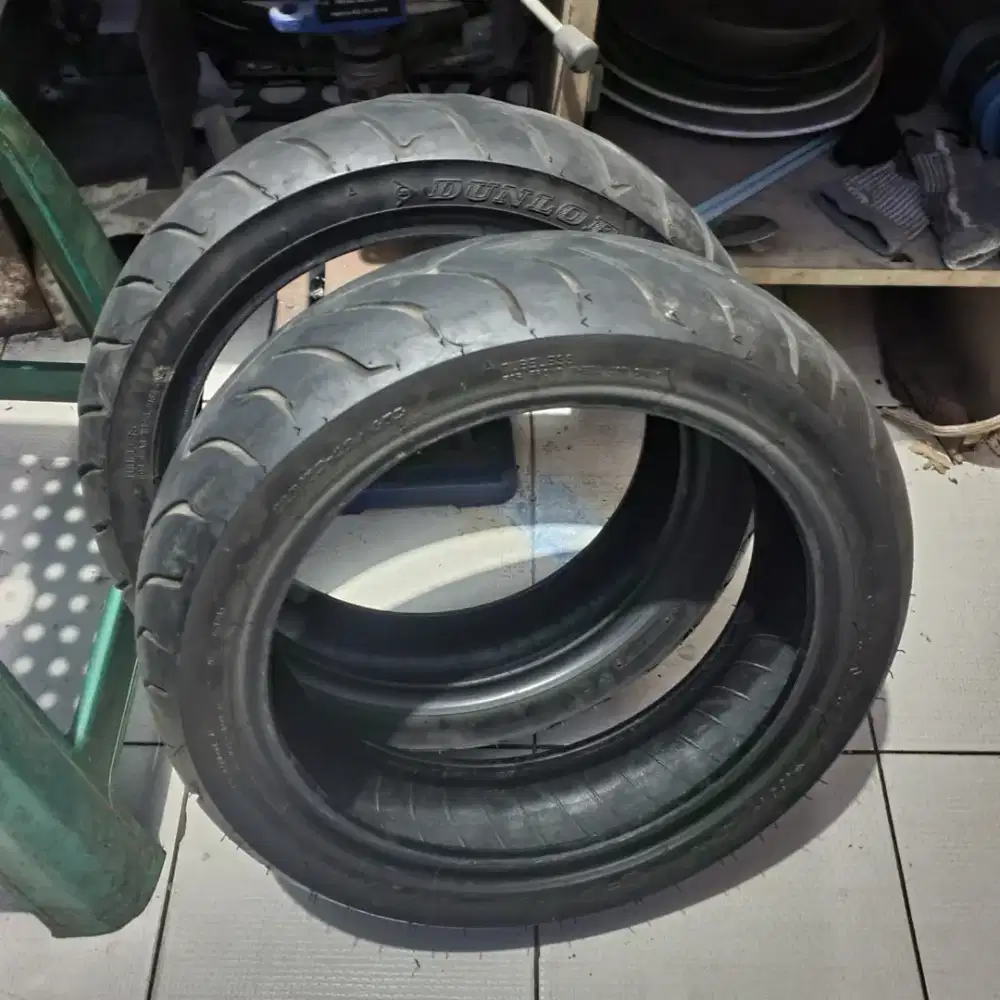 Ban dunlop scooter 110-70 ring 12