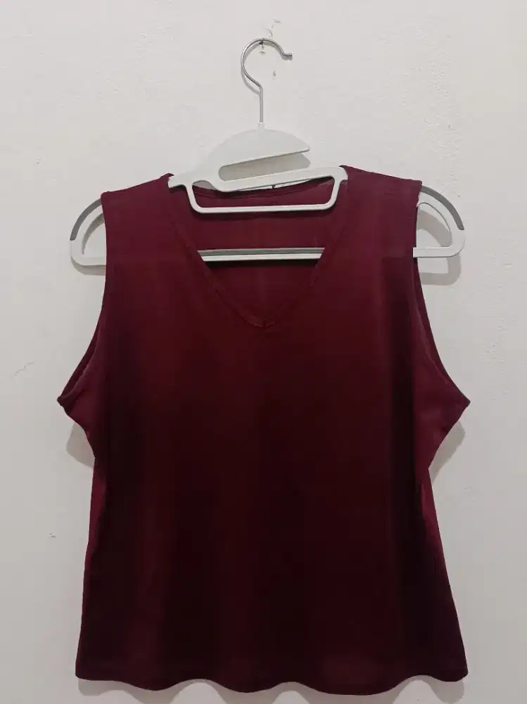 Atasan Maroon (Tanktop)