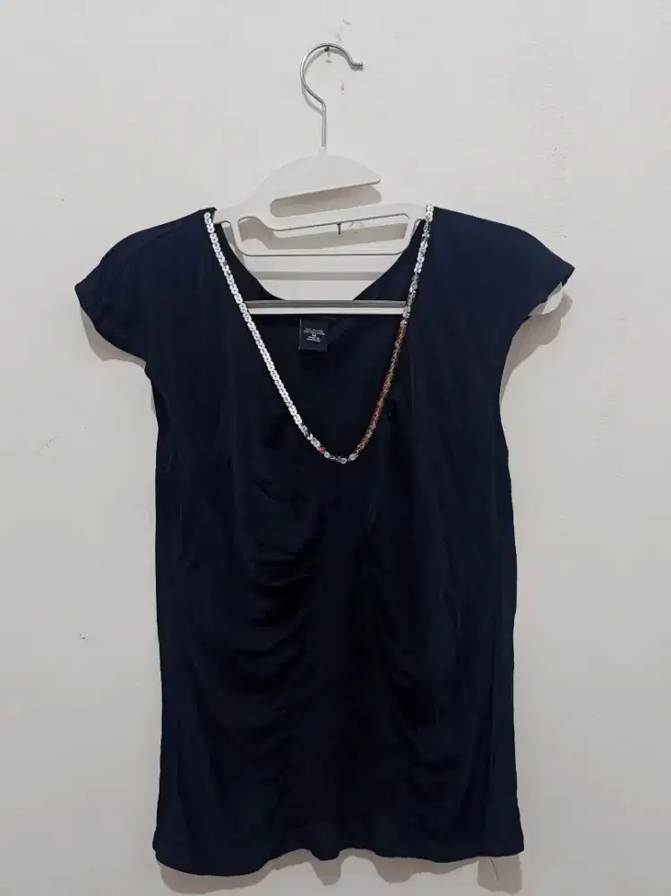 Tshirt Hitam Lengan Pendek