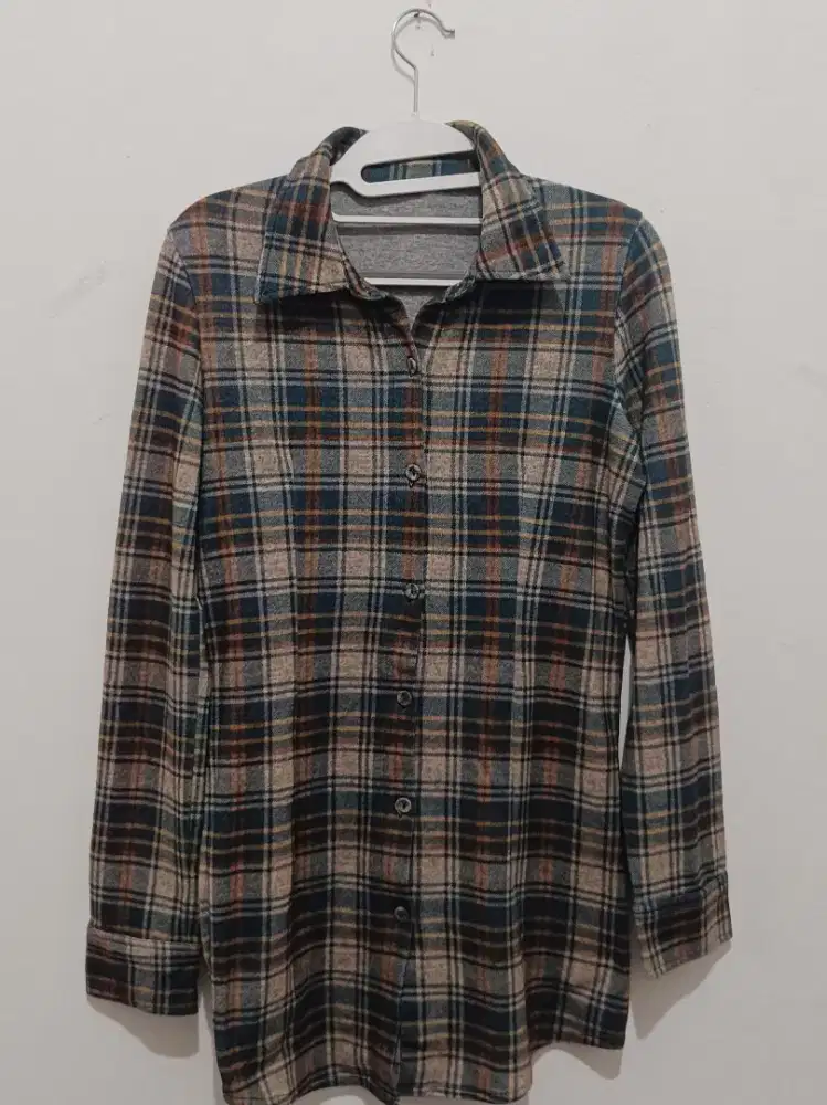 Kemeja Flanel Lengan Panjang Wanita