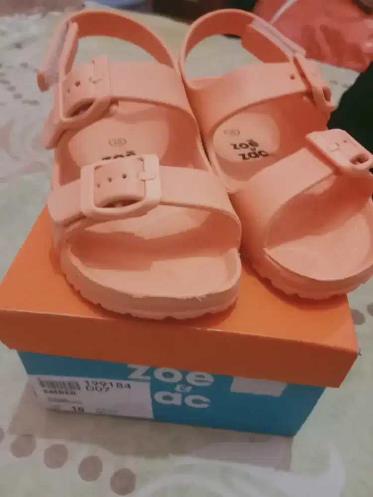 Sendal anak Zoe&Zac