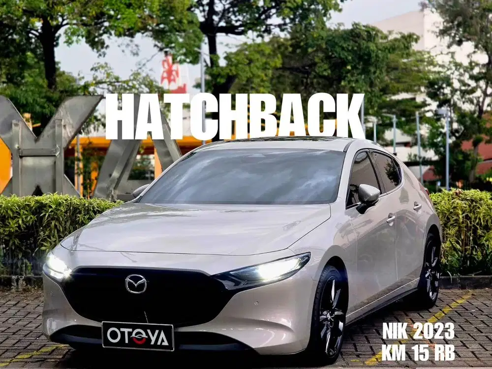 (HB silver platinum quartz) Mazda 3 HB 2023 KM 15rb