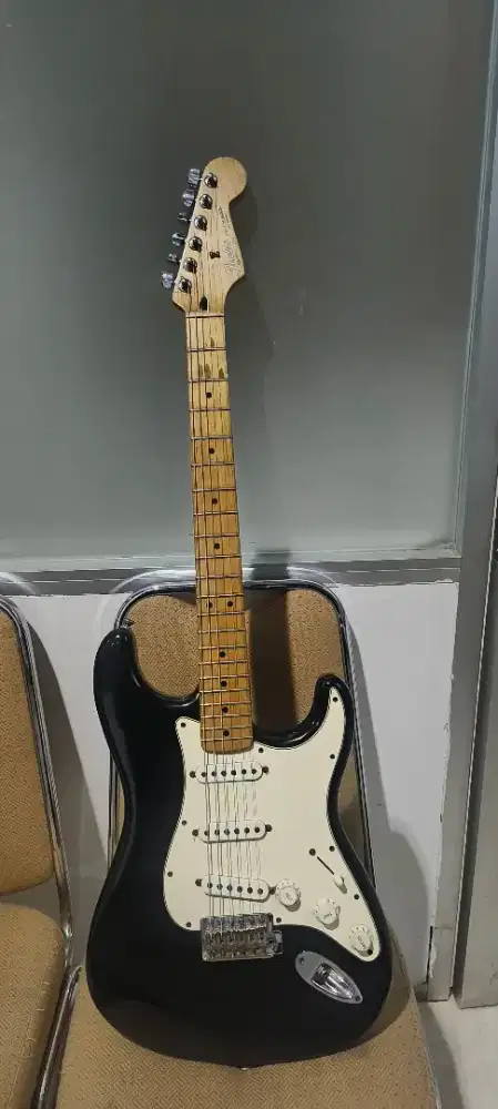 Gitar Fender Stratocaster original (Mexico)
