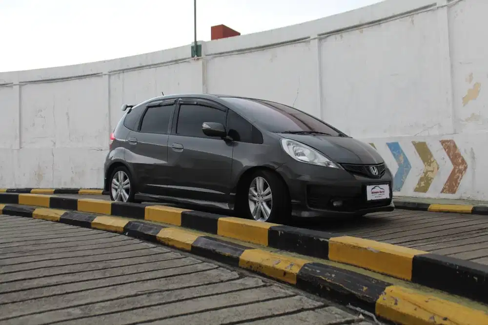 [LOW KM][TDP10JT] Honda Jazz RS 2012 GE8 Antik At Matic